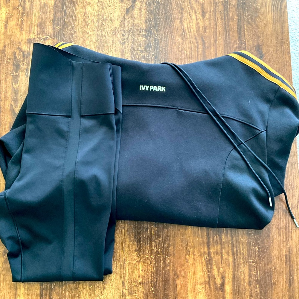 Ivy Park Black Hooded Sweatshirt with Mesh/athletic tights